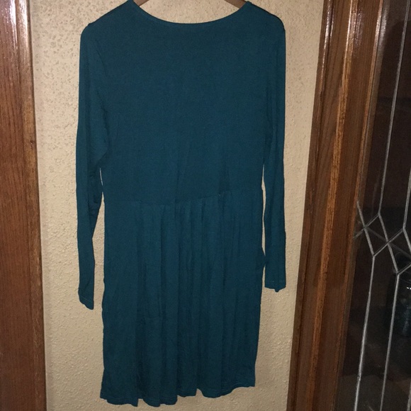 Pocketed Dress - Picture 4 of 6